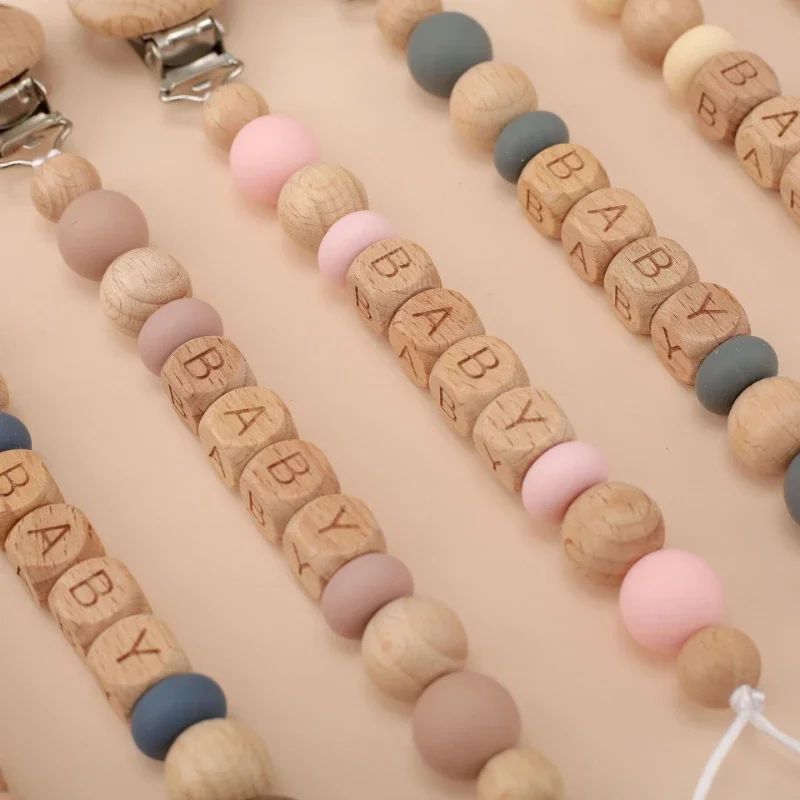 Clipes para chupeta de bebê, n - Wooden Letter Sign avaliação e preço