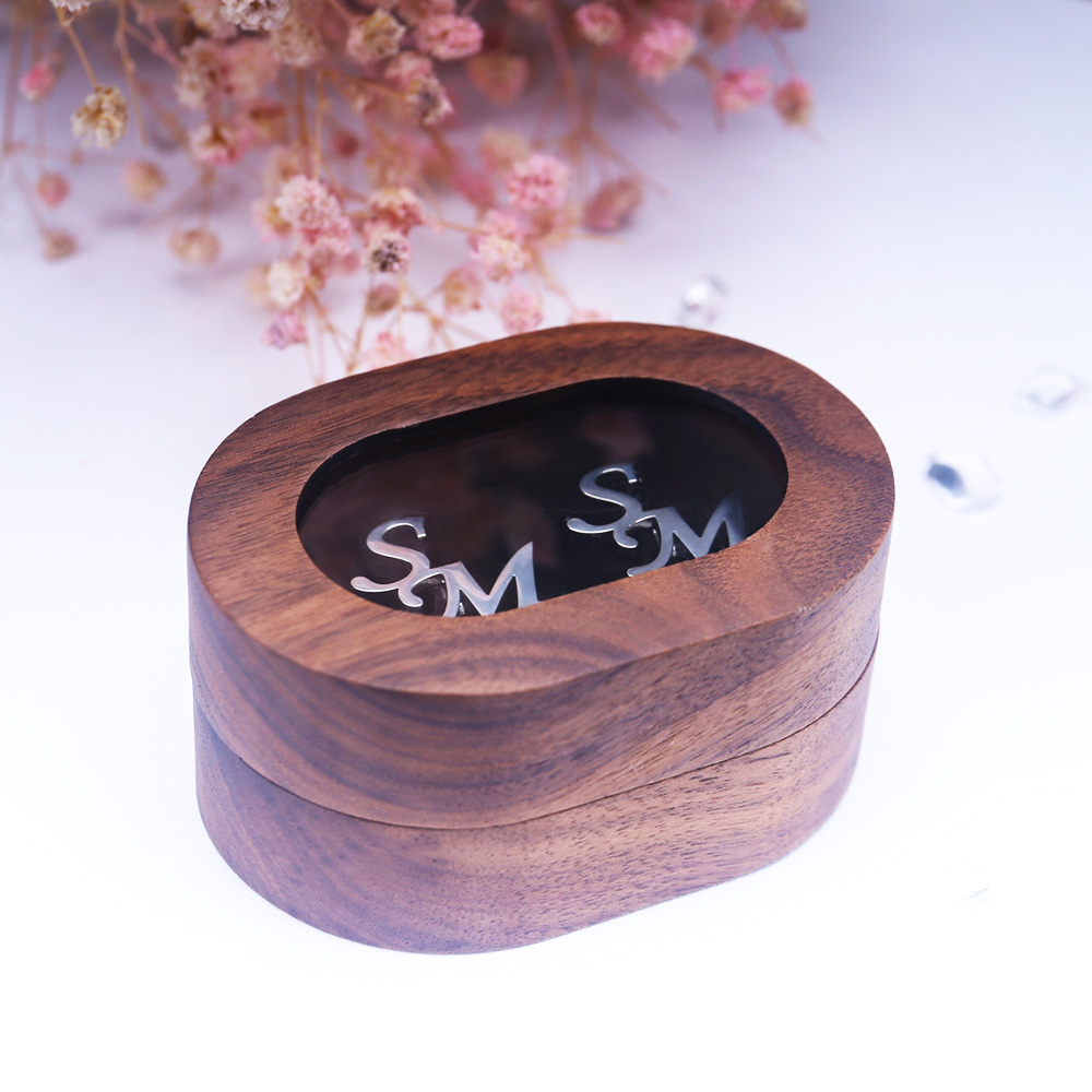 Abotoaduras personalizadas com - Wooden Letter Sign avaliação e preço
